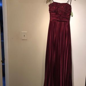 Beautiful maroon dress
